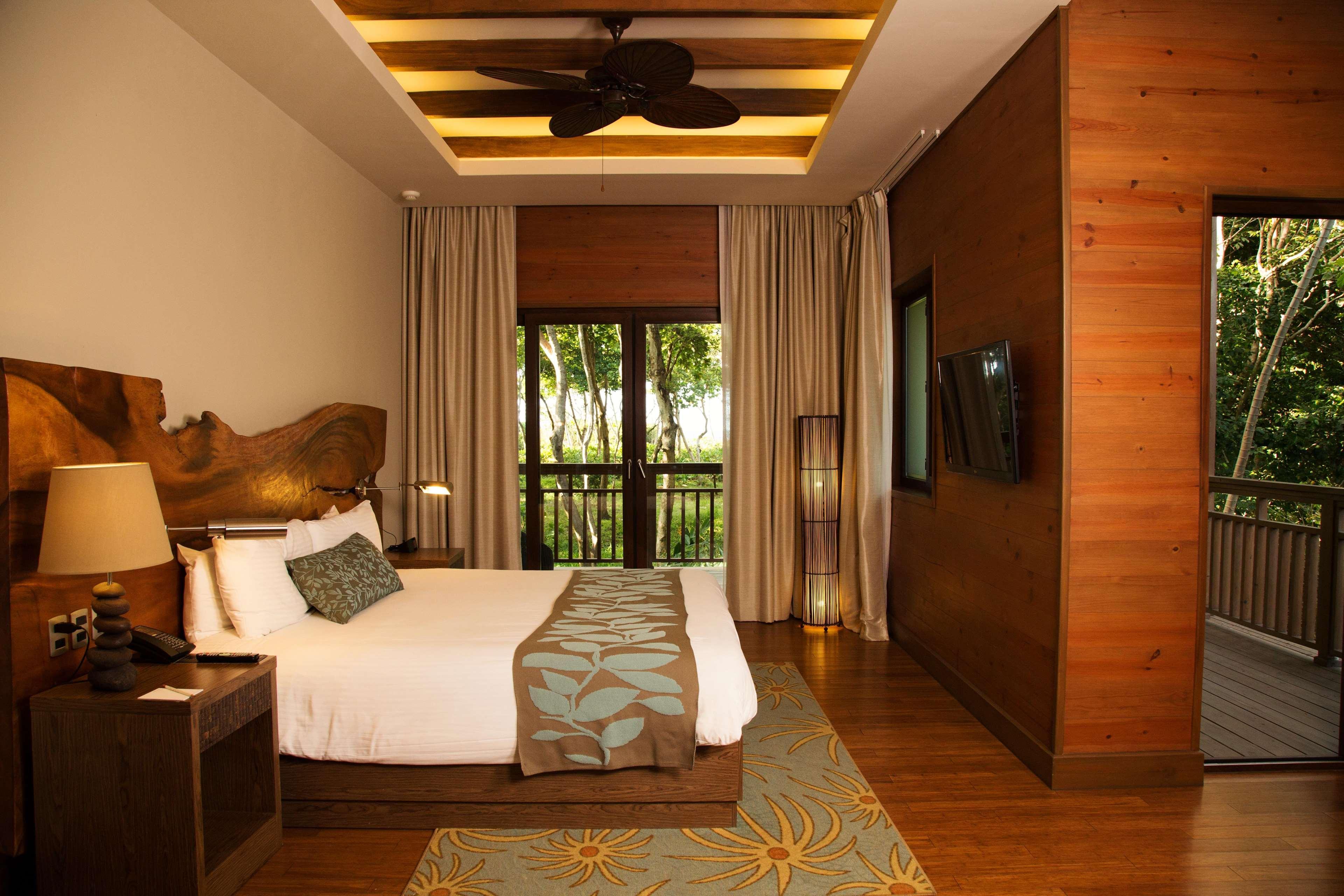 Indura Beach & Golf Resort Curio Collection By Hilton Tela Exterior photo
